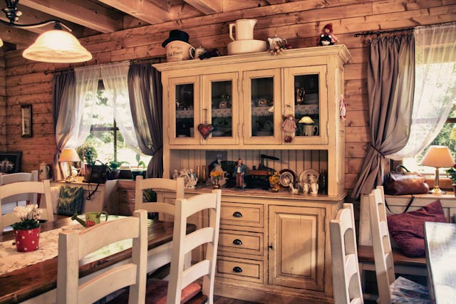 Gastraum, Blickrichtung Osten Gastraum, Blickrichtung Osten