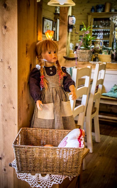 Puppe, die aus dem Waldhotel Hornesselwiese stammt Puppe, die aus dem Waldhotel Hornesselwiese stammt